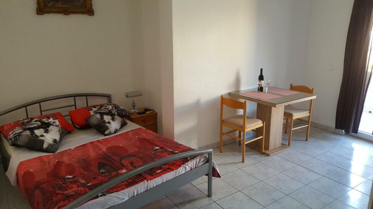 Apartman Luka Vodice Exterior foto